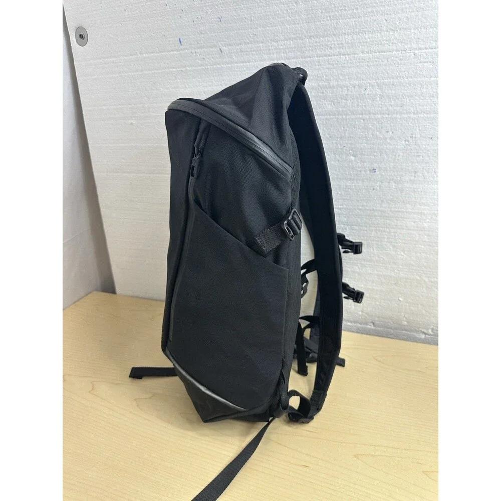 Lululemon More Miles Active Backpack 17L, Black